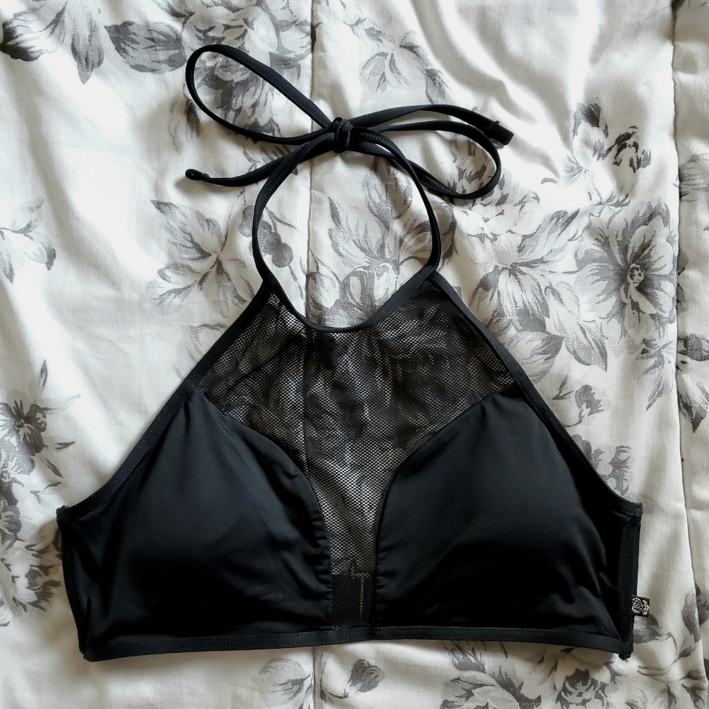 NWOT Aqua Mesh Halter Bikini Top